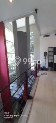 Rumah Elit Modern Tanpa Renovasi di BSD Kencana Loka Tangerang Rumah Elit Modern Tanpa Renovasi di BSD Kencana Loka Tangerang