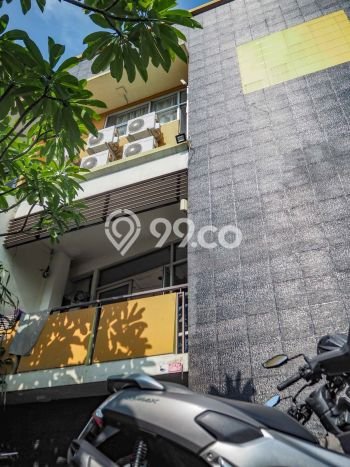 Jual Rumah Mewah Megah Dengan View Eksklusif di Slipi, Jakarta Barat Jual Rumah Mewah Megah Dengan View Eksklusif di Slipi, Jakarta Barat