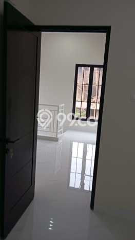 Rumah Minimalis 3 Kamar Siap Huni di BSD, Dekat Pusat Perbelanjaan, Tangerang Rumah Minimalis 3 Kamar Siap Huni di BSD, Dekat Pusat Perbelanjaan, Tangerang
