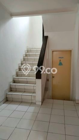 Rumah Minimalis 4 KT di BSD City Tangerang Semi Furnished Rumah Minimalis 4 KT di BSD City Tangerang Semi Furnished