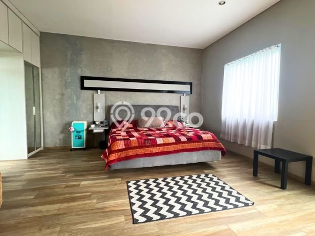 Dijual Rumah Luas Megah Dengan View Eksklusif di BSD, Tangerang Dijual Rumah Luas Megah Dengan View Eksklusif di BSD, Tangerang