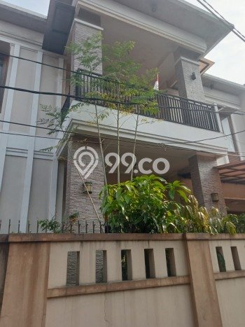 Jual Rumah Luas Elegan Dengan View Cantik di Pondok Kelapa, Jakarta Timur Jual Rumah Luas Elegan Dengan View Cantik di Pondok Kelapa, Jakarta Timur