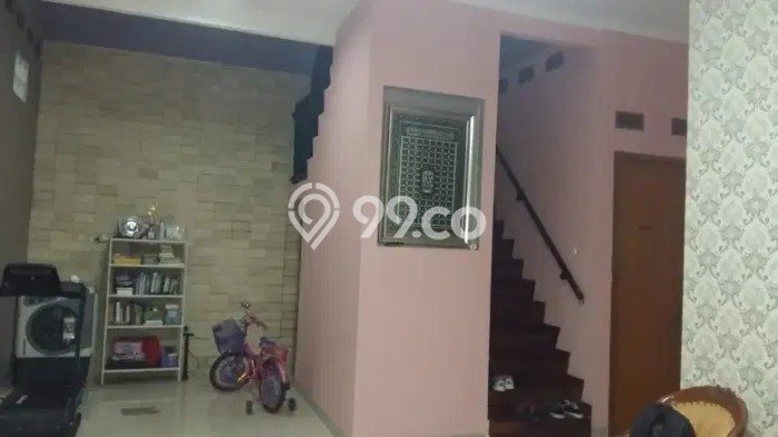 Jual Rumah Luas Elegan Dengan View Cantik di Pondok Kelapa, Jakarta Timur Jual Rumah Luas Elegan Dengan View Cantik di Pondok Kelapa, Jakarta Timur