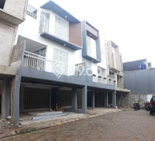 Rumah Modern Minimalis 4 KT Siap Huni di Cinere Rumah Modern Minimalis 4 KT Siap Huni di Cinere