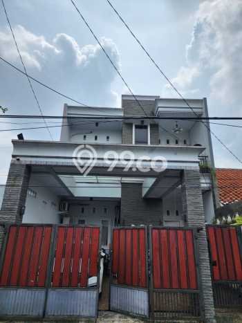 Rumah Mewah Siap Huni LT 148m2 di Duren Sawit, Jakarta Timur Rumah Mewah Siap Huni LT 148m2 di Duren Sawit, Jakarta Timur
