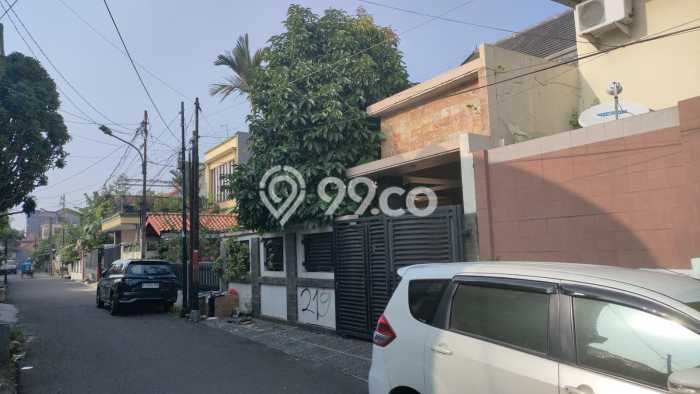 Dijual Rumah Premium dengan Fasilitas Sekitar Lengkap di Duren Sawit, Jakarta Timur Dijual Rumah Premium dengan Fasilitas Sekitar Lengkap di Duren Sawit, Jakarta Timur