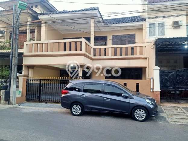 For Sale Rumah 5 Kamar Lokasi Ideal Nyaman dan Strategis di Duren Sawit For Sale Rumah 5 Kamar Lokasi Ideal Nyaman dan Strategis di Duren Sawit