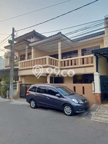 For Sale Rumah 5 Kamar Lokasi Ideal Nyaman dan Strategis di Duren Sawit For Sale Rumah 5 Kamar Lokasi Ideal Nyaman dan Strategis di Duren Sawit