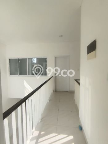 Rumah Premium di Green Lake City, 3 KM, Area Tenang, Luas 120m² Bangunan 165m² Rumah Premium di Green Lake City, 3 KM, Area Tenang, Luas 120m² Bangunan 165m²