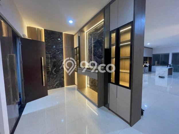 Disewakan Rumah Strategis LT 250m2 / LB 390m2 di Pantai Indah Kapuk, Jakarta Utara Disewakan Rumah Strategis LT 250m2 / LB 390m2 di Pantai Indah Kapuk, Jakarta Utara