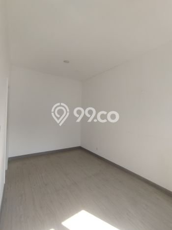 Rumah Premium di Green Lake City, 3 KM, Area Tenang, Luas 120m² Bangunan 165m² Rumah Premium di Green Lake City, 3 KM, Area Tenang, Luas 120m² Bangunan 165m²