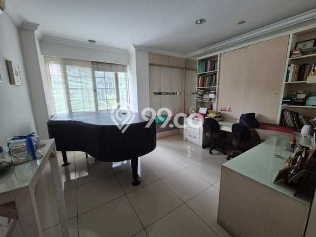 For Sale! Luxury House LT 180m2 Desain Elegan di Pantai Indah Kapuk For Sale! Luxury House LT 180m2 Desain Elegan di Pantai Indah Kapuk