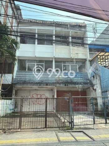 Ruko Dijual di Prime Area Jakarta Selatan Luas 460m2 Ruko Dijual di Prime Area Jakarta Selatan Luas 460m2