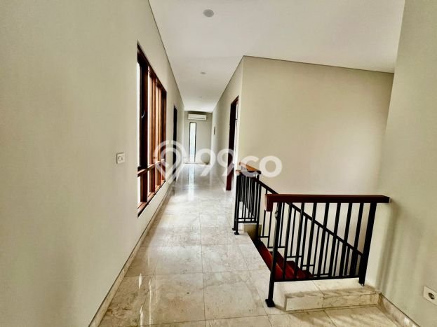 Jarang Ada! Rumah Sewa 4 Kamar Bagus Siap Huni Kemang Jarang Ada! Rumah Sewa 4 Kamar Bagus Siap Huni Kemang