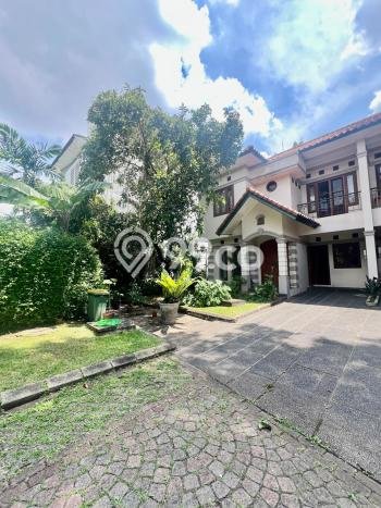 Disewakan! Rumah 3 Kamar Tidur &
3 Kamar Mandi di Cipete, Jakarta Selatan Disewakan! Rumah 3 Kamar Tidur &
3 Kamar Mandi di Cipete, Jakarta Selatan