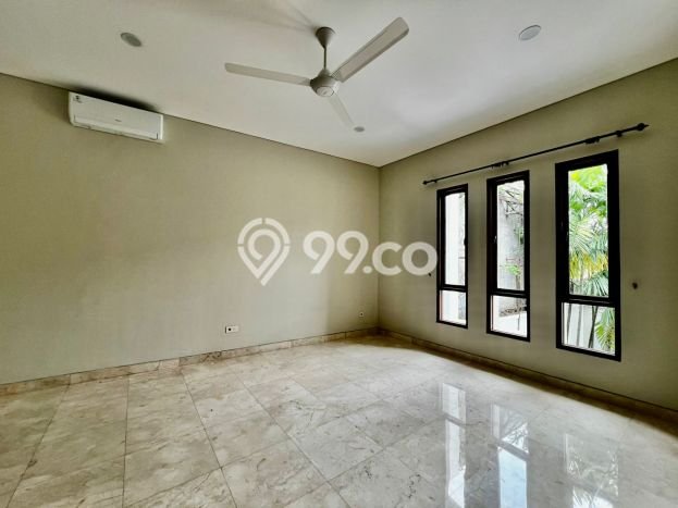Jarang Ada! Rumah Sewa 4 Kamar Bagus Siap Huni Kemang Jarang Ada! Rumah Sewa 4 Kamar Bagus Siap Huni Kemang