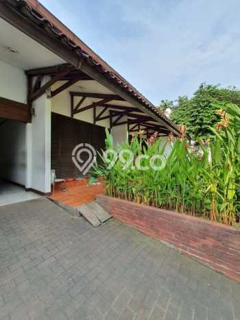 Rumah Elit LB 582m2 Siap Huni Desain Elegan di Bangka, Jakarta Selatan Rumah Elit LB 582m2 Siap Huni Desain Elegan di Bangka, Jakarta Selatan
