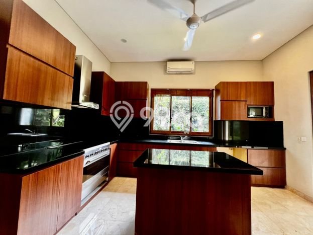 Jarang Ada! Rumah Sewa 4 Kamar Bagus Siap Huni Kemang Jarang Ada! Rumah Sewa 4 Kamar Bagus Siap Huni Kemang