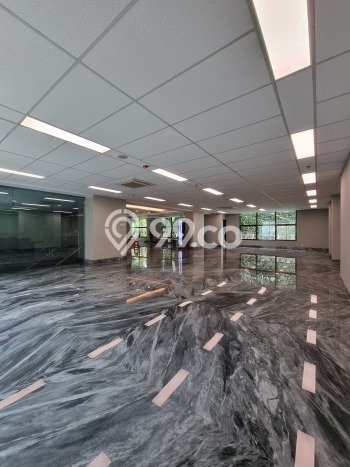 Lokasi Strategis! Dijual Kantor Bisnis di Kebayoran Baru, Jakarta Selatan Kondisi Baik Lokasi Strategis! Dijual Kantor Bisnis di Kebayoran Baru, Jakarta Selatan Kondisi Baik
