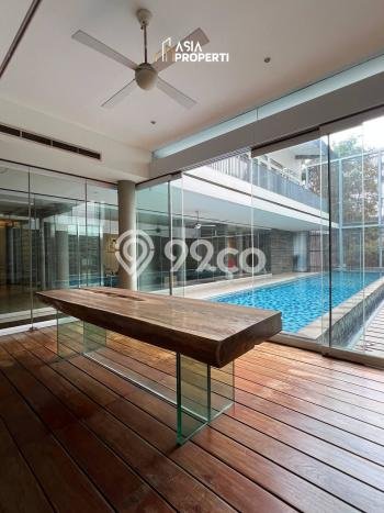Hunian Eksklusif Siap Huni LT 676m2 di Kebayoran Baru, Jakarta Selatan Hunian Eksklusif Siap Huni LT 676m2 di Kebayoran Baru, Jakarta Selatan