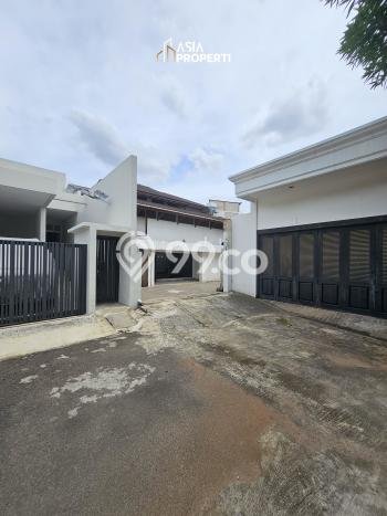 Siap Huni Rumah Mewah 3 Kamar di Kebayoran Baru Dekat ke Mana Saja Siap Huni Rumah Mewah 3 Kamar di Kebayoran Baru Dekat ke Mana Saja