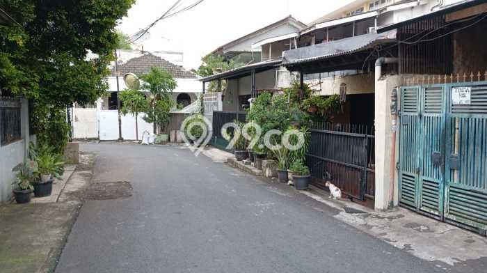 Rumah Modern 3 KT di Menteng Dalam Jakarta Selatan Semi Furnished Rumah Modern 3 KT di Menteng Dalam Jakarta Selatan Semi Furnished