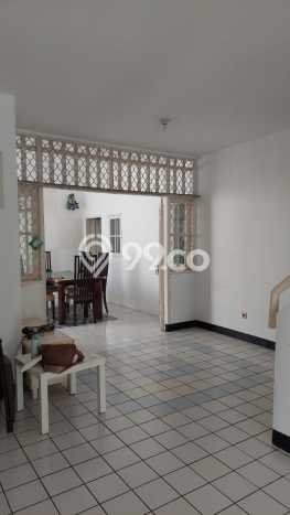 Rumah Minimalis 5 KT di BSD Griya Loka Tangerang Semi Furnished Rumah Minimalis 5 KT di BSD Griya Loka Tangerang Semi Furnished