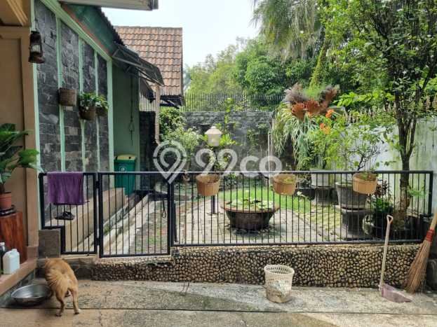Rumah Luxury Modern Siap Huni di BSD Giri Loka Tangerang Rumah Luxury Modern Siap Huni di BSD Giri Loka Tangerang