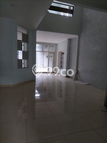 Rumah sewa siap pakai 5 Kamar Tidur di BSD Giri Loka, Tangerang Rumah sewa siap pakai 5 Kamar Tidur di BSD Giri Loka, Tangerang