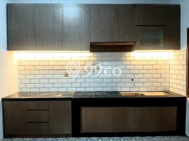 Rumah Luxury Modern Siap Huni di Bintaro Tangerang Selatan Rumah Luxury Modern Siap Huni di Bintaro Tangerang Selatan