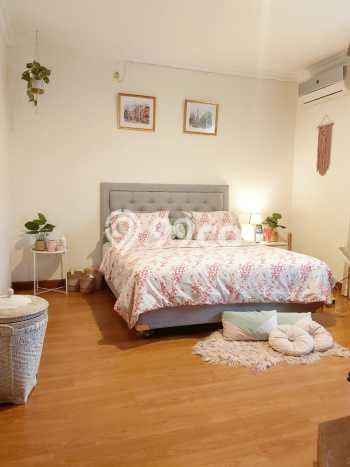 Rumah LT 323m2m² Dekat dengan Akses Transportasi, Tangerang Selatan - Lokasi Strategis Rumah LT 323m2m² Dekat dengan Akses Transportasi, Tangerang Selatan - Lokasi Strategis