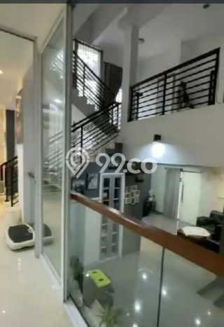 Dijual Rumah Luas Megah Dengan View Cantik di Bintaro, Tangerang Selatan Dijual Rumah Luas Megah Dengan View Cantik di Bintaro, Tangerang Selatan