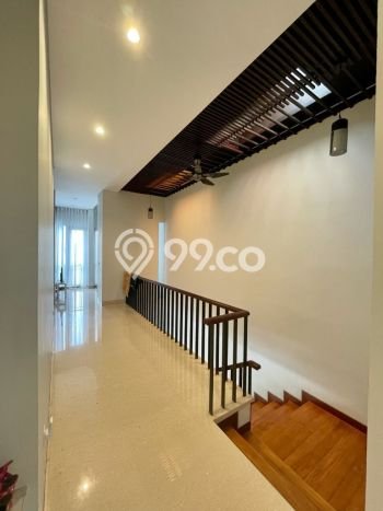 Rumah di Cilandak, Akses ke Fasilitas, LT 330m² Rumah di Cilandak, Akses ke Fasilitas, LT 330m²