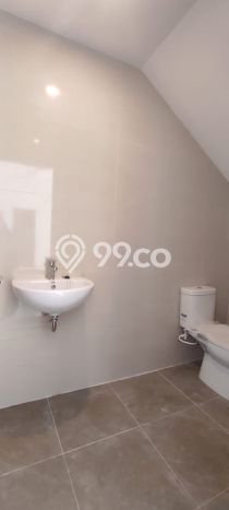 Rumah LT 120m² Fully Furnished di Bintaro, Dekat Mal, Tangerang Selatan Rumah LT 120m² Fully Furnished di Bintaro, Dekat Mal, Tangerang Selatan