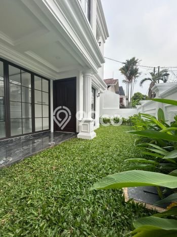 Ready to Use! Luxury House LT 241m2 Desain Elegan di Bintaro Ready to Use! Luxury House LT 241m2 Desain Elegan di Bintaro