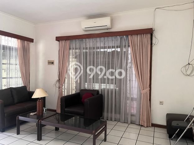 Dijual Rumah Luas Elegan Dengan View Cantik di Bintaro, Jakarta Selatan Dijual Rumah Luas Elegan Dengan View Cantik di Bintaro, Jakarta Selatan