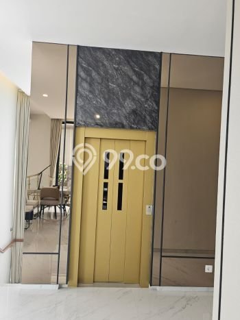Rumah Luxury Modern Tanpa Renovasi di Bintaro Tangerang Selatan Rumah Luxury Modern Tanpa Renovasi di Bintaro Tangerang Selatan
