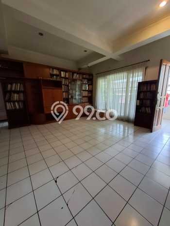 Rumah Elit Modern Tanpa Renovasi di Bintaro Jakarta Selatan Rumah Elit Modern Tanpa Renovasi di Bintaro Jakarta Selatan
