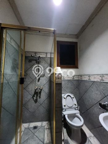 Rumah Elit Modern Tanpa Renovasi di Pondok Indah Jakarta Selatan Rumah Elit Modern Tanpa Renovasi di Pondok Indah Jakarta Selatan