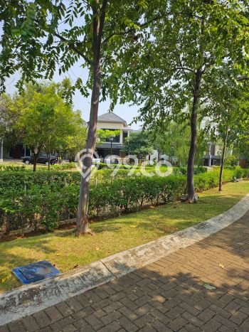 Lahan Dijual Lokasi Strategis di Tangerang Selatan dengan Luas 137m2 Lahan Dijual Lokasi Strategis di Tangerang Selatan dengan Luas 137m2