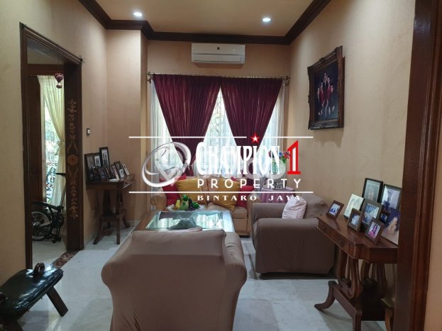 Ready to Use! Luxury House LT 642m2 Desain Elegan di Bintaro Ready to Use! Luxury House LT 642m2 Desain Elegan di Bintaro