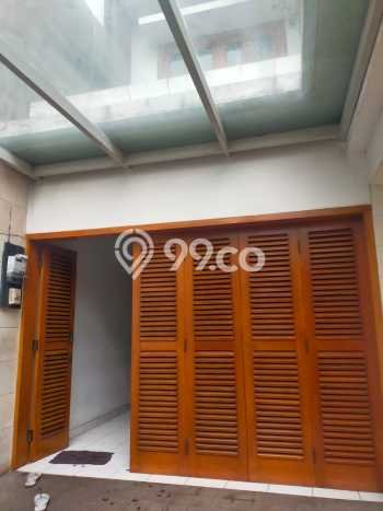 Ready to Use! Premium House LT 280m2 Desain Modern di Bintaro Ready to Use! Premium House LT 280m2 Desain Modern di Bintaro