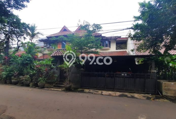 Siap Huni Rumah Mewah 5 Kamar di Kebayoran Baru Dekat ke Mana Pun Siap Huni Rumah Mewah 5 Kamar di Kebayoran Baru Dekat ke Mana Pun