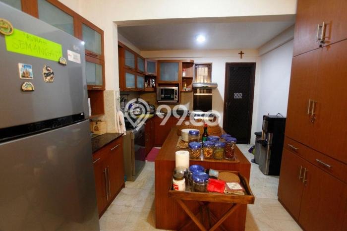 For Sale! Premium House LT 690m2 Desain Modern di Cireundeu For Sale! Premium House LT 690m2 Desain Modern di Cireundeu