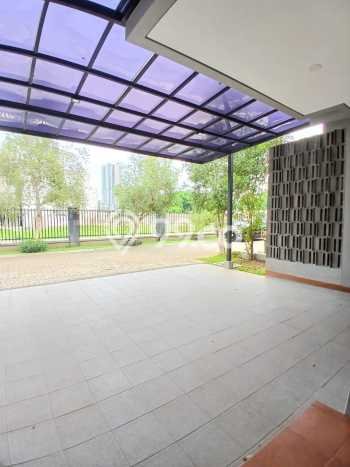 Hunian Mewah LB 115m2 Siap Pakai Desain Elegan di Bintaro, Tangerang Selatan Hunian Mewah LB 115m2 Siap Pakai Desain Elegan di Bintaro, Tangerang Selatan