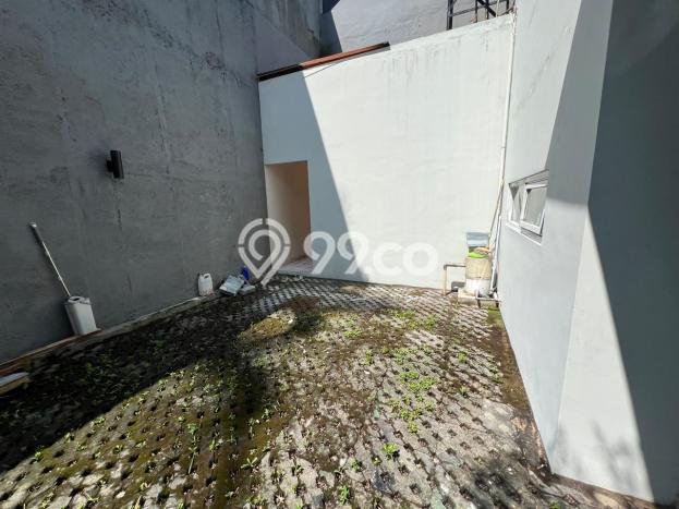 Rumah Elit LB 140m2 Siap Huni Desain Elegan di Bintaro, Tangerang Selatan Rumah Elit LB 140m2 Siap Huni Desain Elegan di Bintaro, Tangerang Selatan