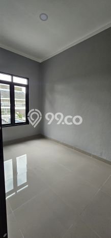 Disewakan! Rumah 4 Kamar Tidur &
2 Kamar Mandi di Graha Raya Bintaro, Tangerang Selatan Disewakan! Rumah 4 Kamar Tidur &
2 Kamar Mandi di Graha Raya Bintaro, Tangerang Selatan