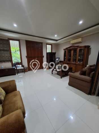 Rumah Elit Modern Tanpa Renovasi di Bintaro Jakarta Selatan Rumah Elit Modern Tanpa Renovasi di Bintaro Jakarta Selatan