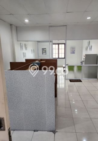 AREA KOMERSIAL! Ruko di Mampang, Luas 250m², Lokasi Premium AREA KOMERSIAL! Ruko di Mampang, Luas 250m², Lokasi Premium