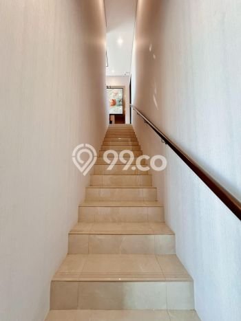 Rumah Mewah LB 167m2 Siap Huni Desain Elegan di Bintaro, Tangerang Selatan Rumah Mewah LB 167m2 Siap Huni Desain Elegan di Bintaro, Tangerang Selatan